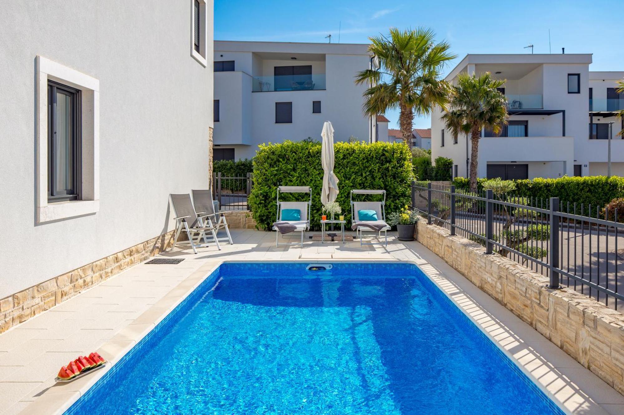 Luxury Apartment Hyperion With Private Pool And Garden Murter Eksteriør bilde