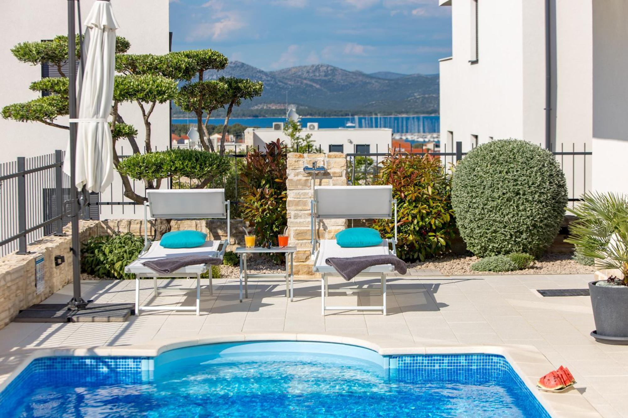 Luxury Apartment Hyperion With Private Pool And Garden Murter Eksteriør bilde