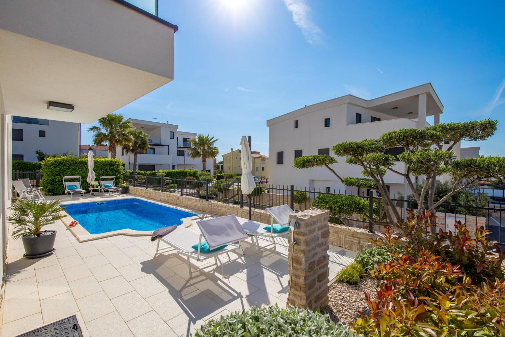 Luxury Apartment Hyperion With Private Pool And Garden Murter Eksteriør bilde